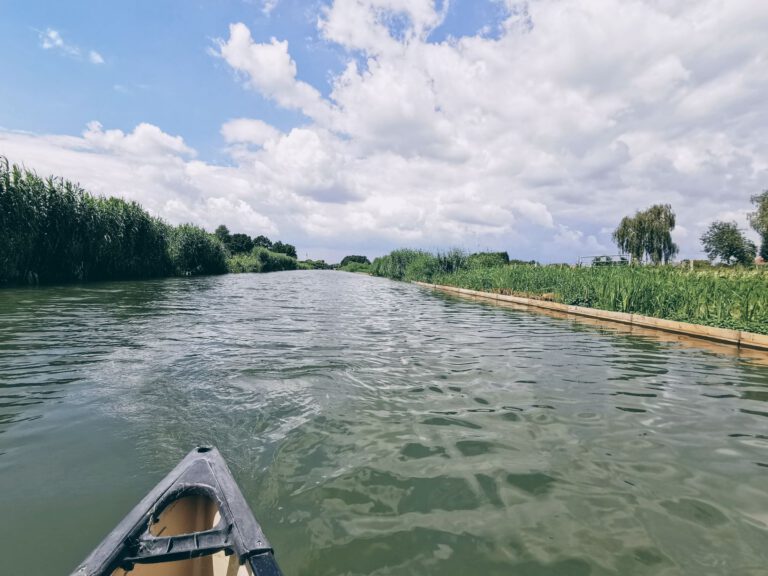 Kanoën op de langste rivier van Nederland De Linge When in Holland Kanoën op de langste rivier van Nederland De Linge When in Holland